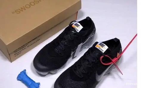  AA3831-002 Air Black O-W VaporMax 0510